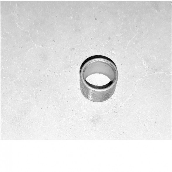 Slogotāja piedziņas bukse 70-8405114