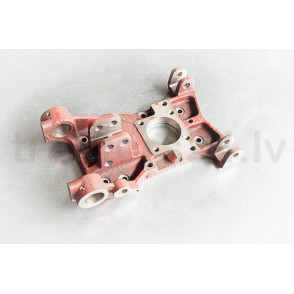 Priekšējās jūgvārpstas vāks 220-2401021-01