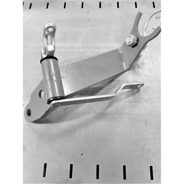 Centrālās atsaites kronšteins 70-4605135